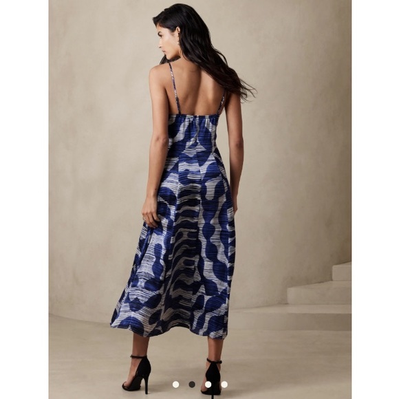 Banana Republic - Satin Bandeau Maxi Dress - Picture 3 of 9